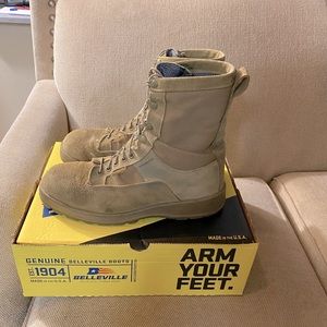 Size 10R U.S. Air Force Altama boots